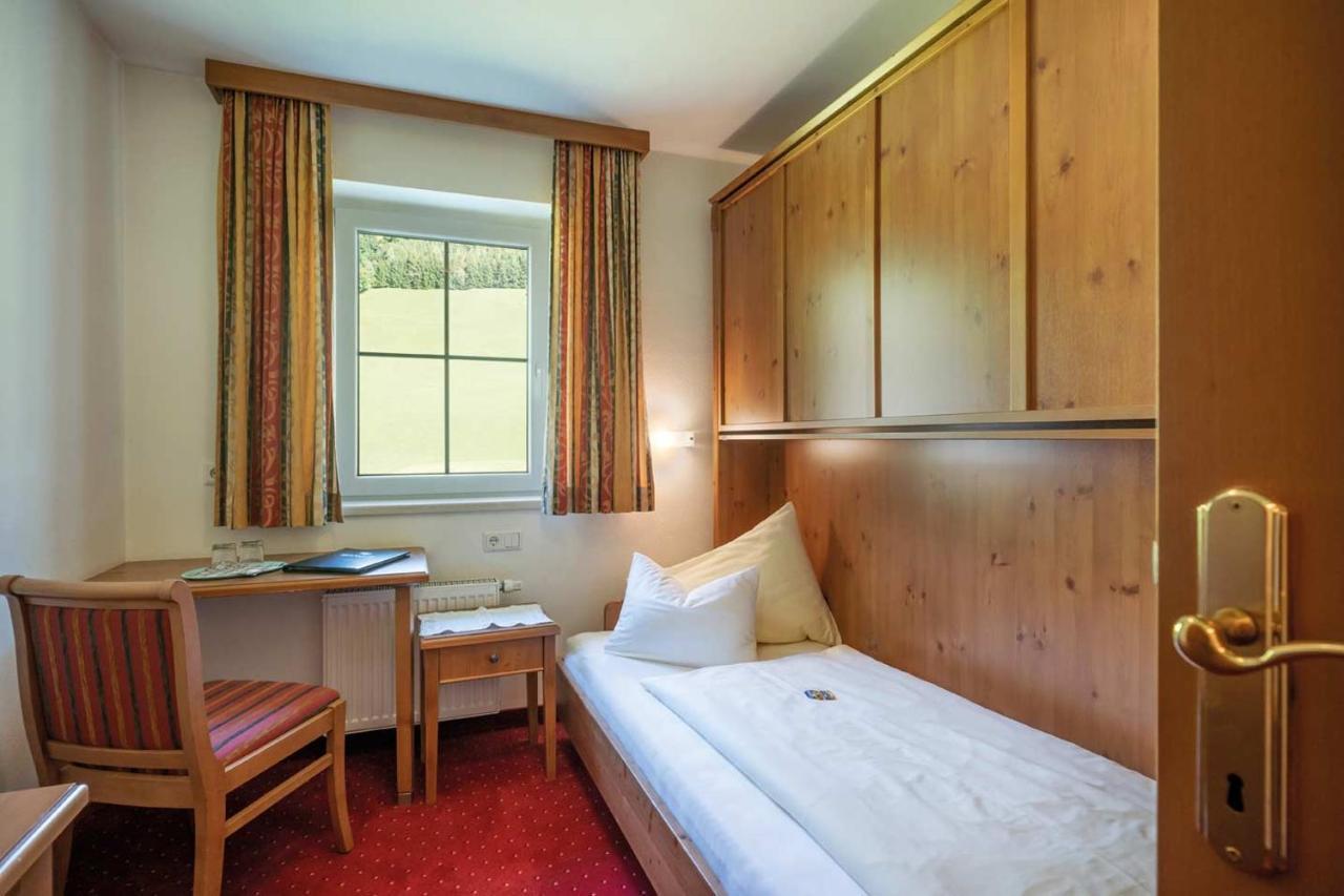 Hotel Maria Theresia جيرلوس المظهر الخارجي الصورة
