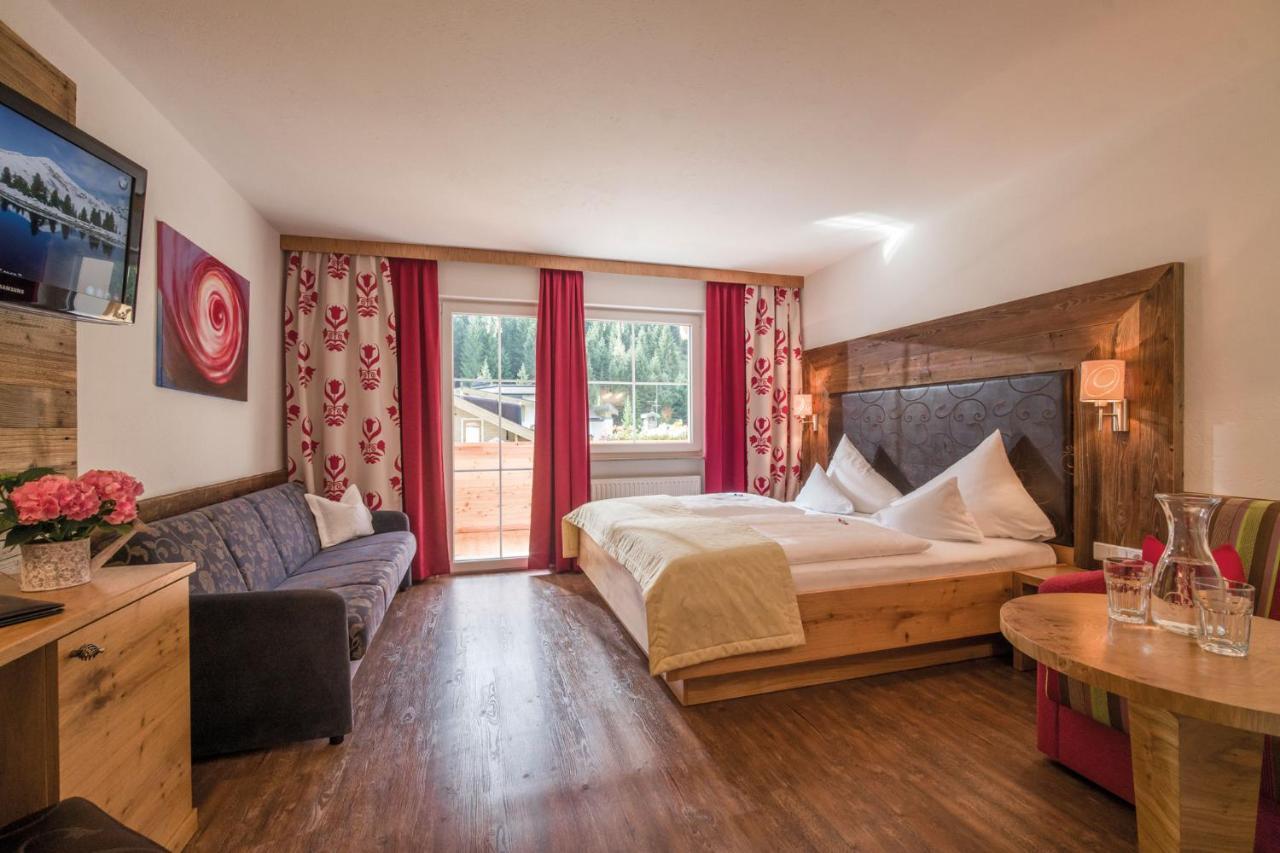 Hotel Maria Theresia جيرلوس المظهر الخارجي الصورة